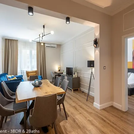 Luxury & Unique - Center Apt. - 3bdr & 2 Baths Apartment Sofia